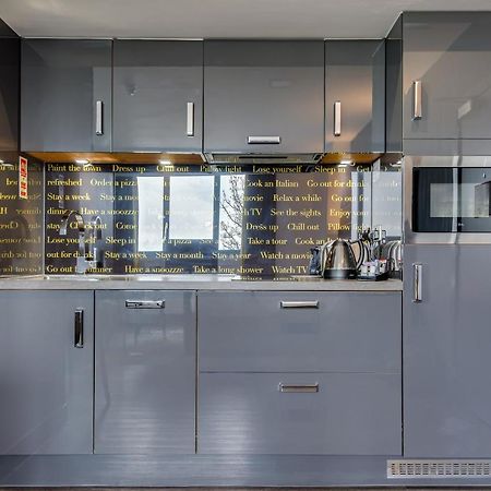 Roomzzz Nottingham City Экстерьер фото