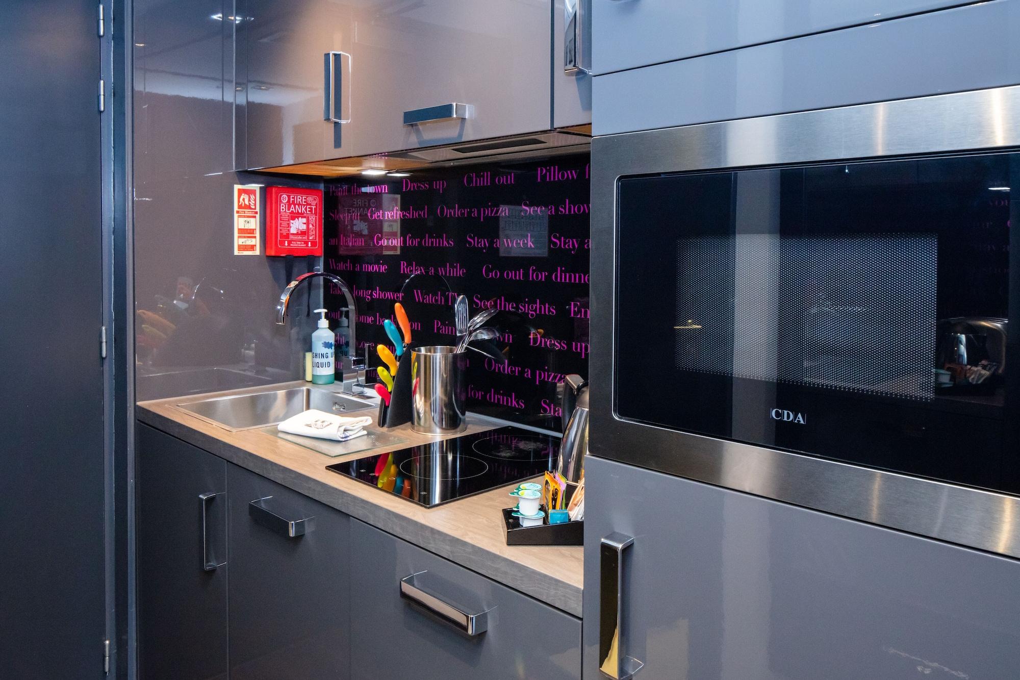 Roomzzz Nottingham City Экстерьер фото